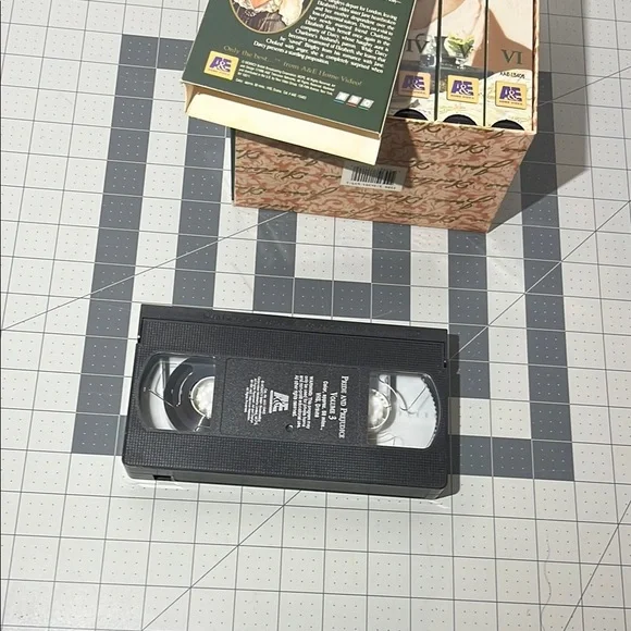 Pride and Prejudice VHS Box Set - Picture 8 of 11